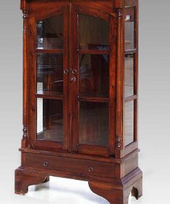 डिफाइन डिस्प्ले कैबिनेट