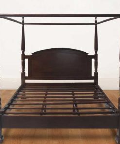 Кровать с балдахином