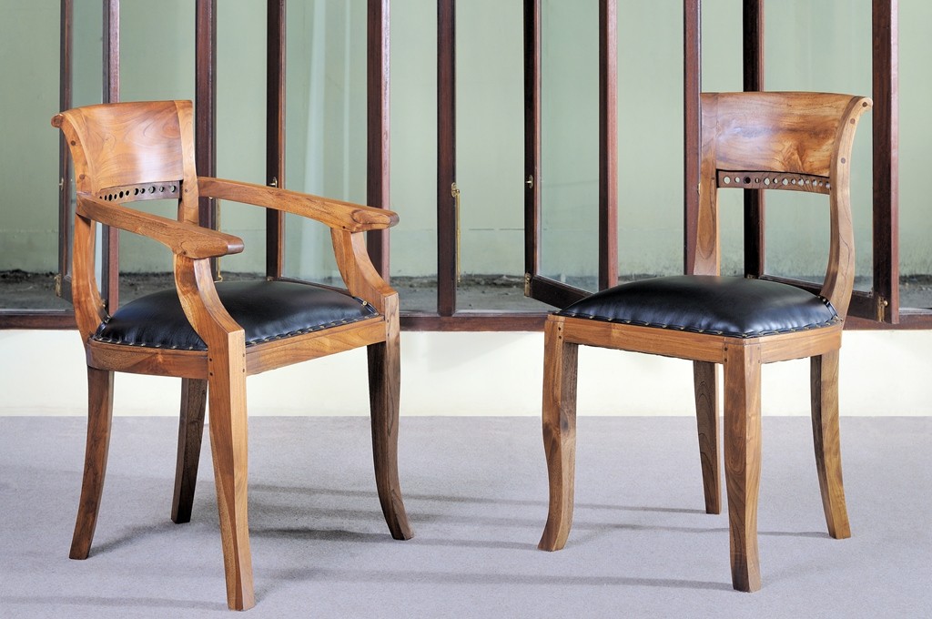 이탈리아 의자 블랙 가죽