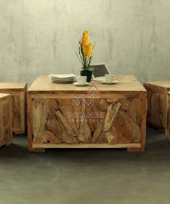 इरोटिक बॉक्स रीक्लेवड लिविंग सेट