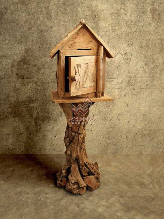 Boîte postale en bois