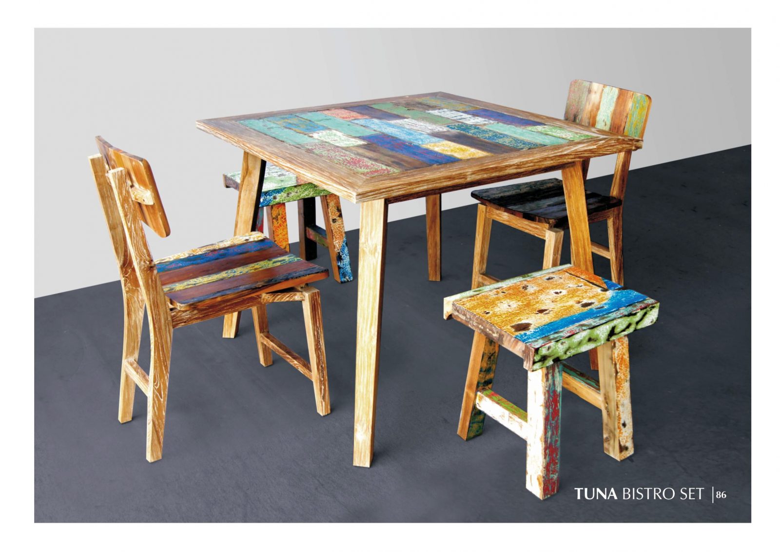 Tuna Wooden Bistro Set