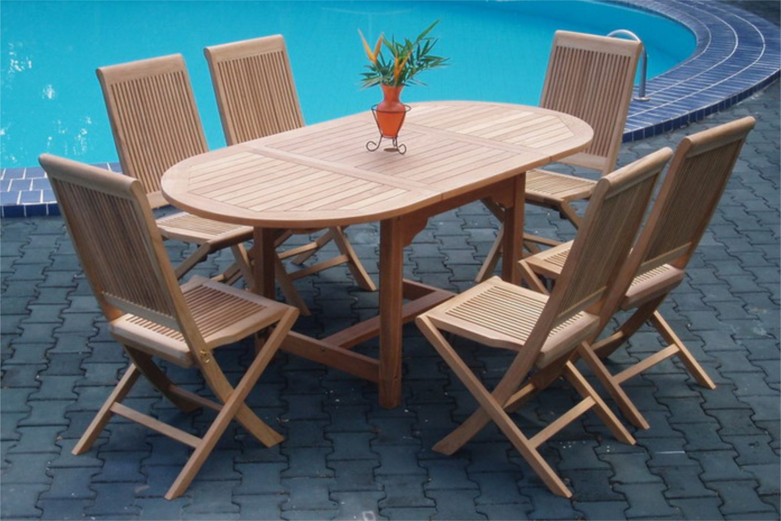 Why Teak? Top 5 Reasons To Choose Teak Furniture For Your Home